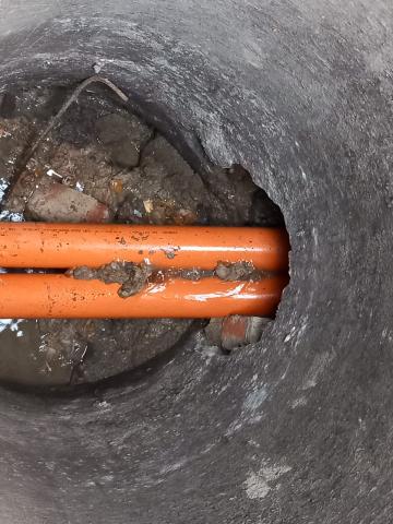 Inlocuire tevi canalizare bloc, Reparatii canalizare bloc, Reparatii conducte canalizare, Teava canalizare sparta